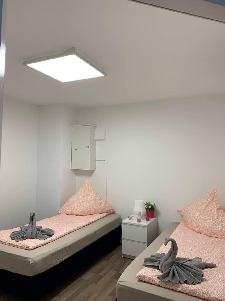 Central Private Rooms In Popular Neighborhood! Köln Eksteriør billede