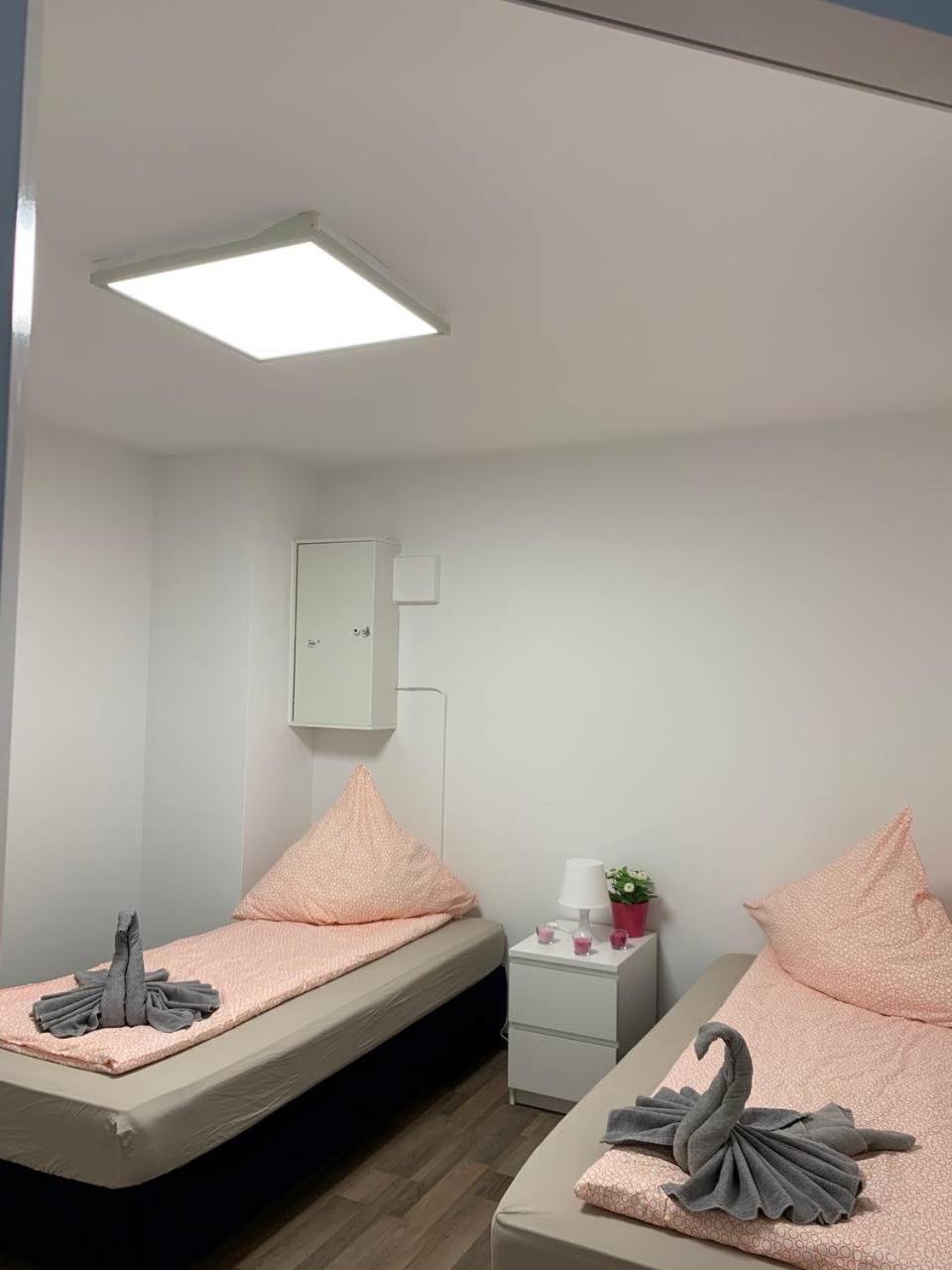 Central Private Rooms In Popular Neighborhood! Köln Eksteriør billede
